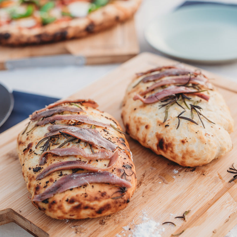 GrillSymbol Wood Fired Pizza Oven Pizzo focciacia close up