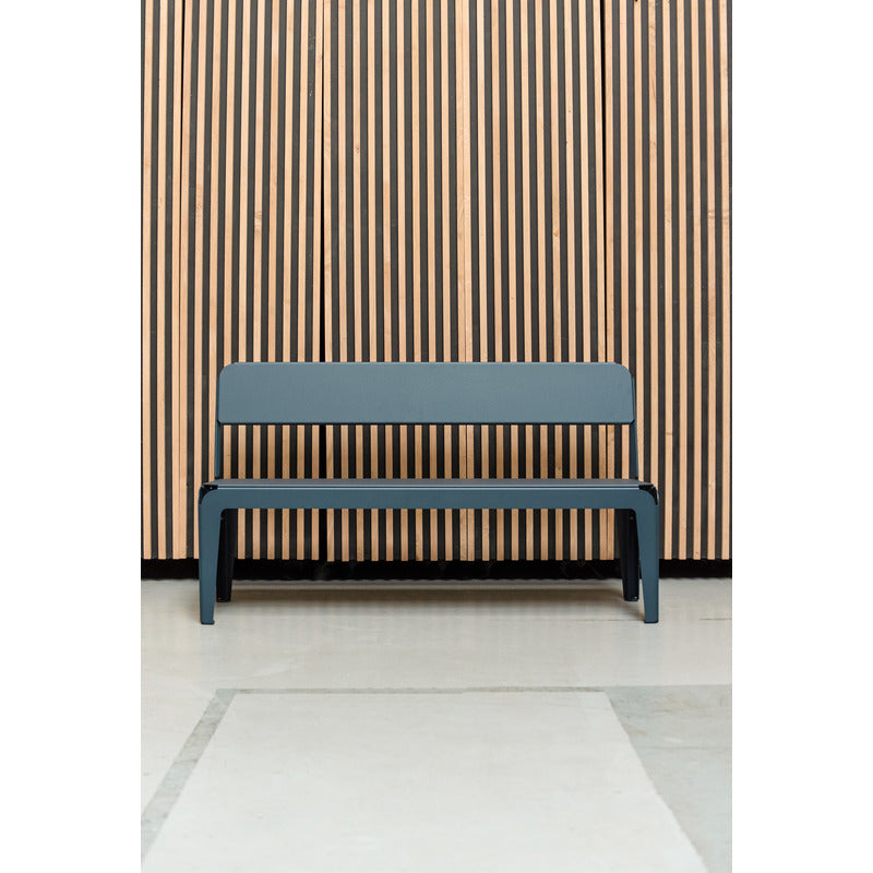 Weltevree_Bended_bench blue front view